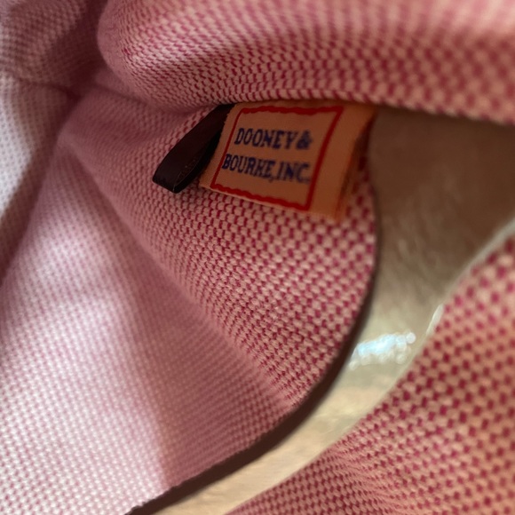 🌼 Summer Bag Blowout! 🌼 Rare Dooney & Bourke patent Leather Draw String Satchel - Picture 7 of 16